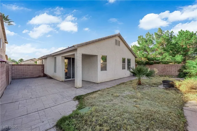 $399,999 | 5030 Great Abaco Street, North Las Vegas, NV 89031