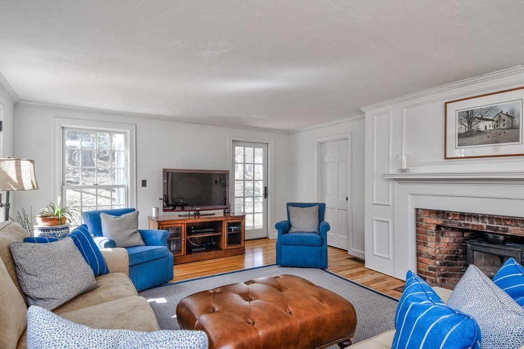 39 Nason Hill Road Sherborn, MA 01770 - Photo 8 of 32 Gallery Image 8