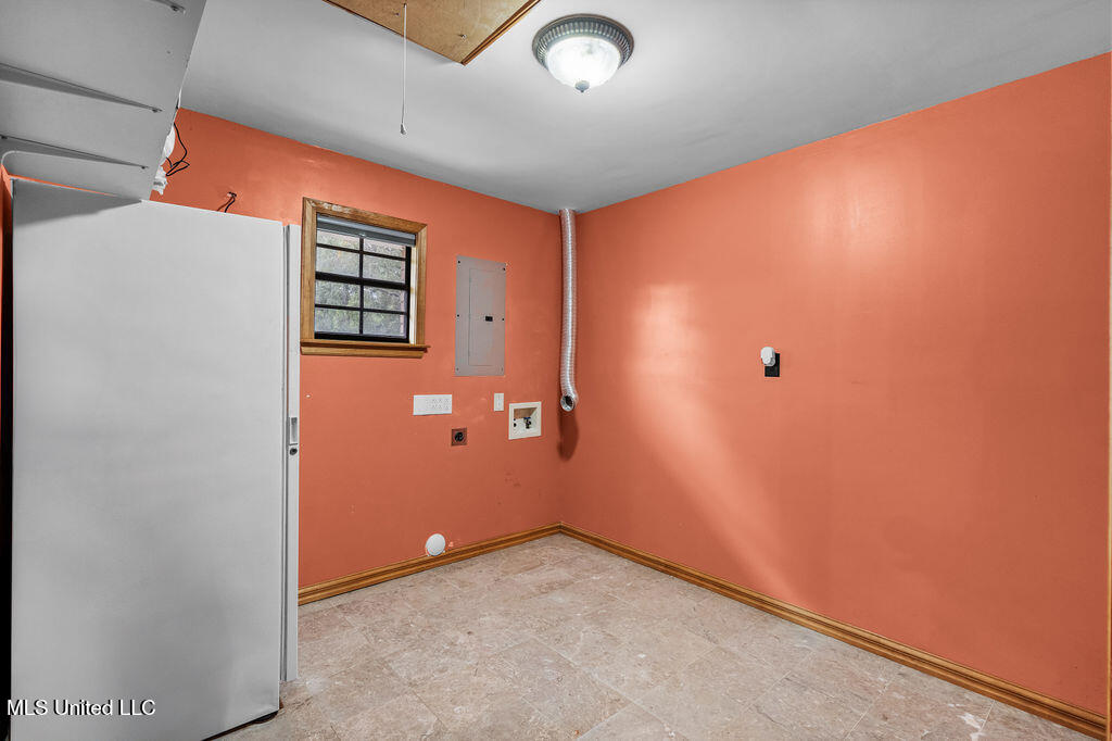 7133 Lee Haven Road Pass Christian, MS 39571 - Photo 45 of 47 7133LeeHavenRd-48