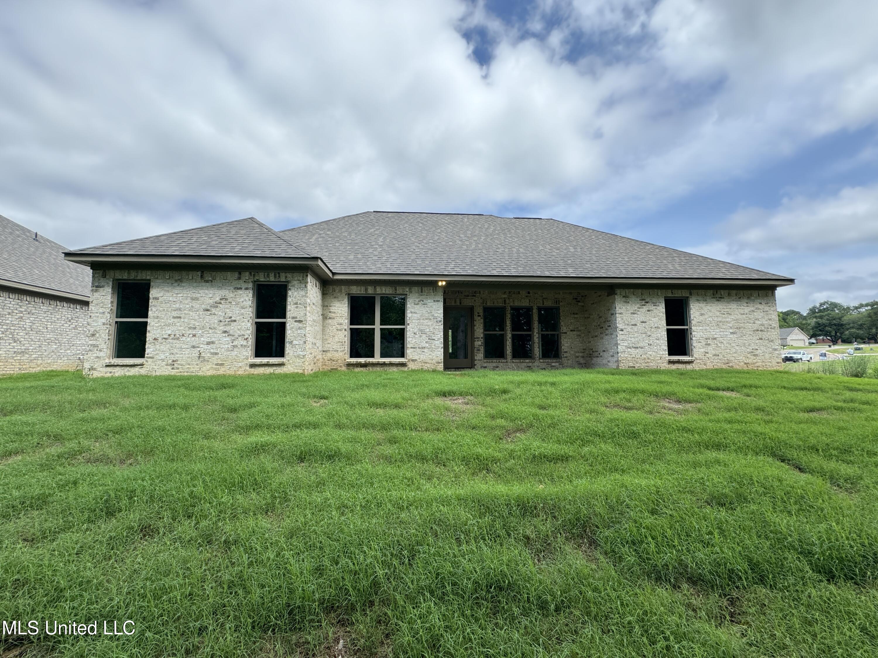715 Magnolia Point Circle Pearl, MS 39208 - Photo 29 of 29 IMG_3510