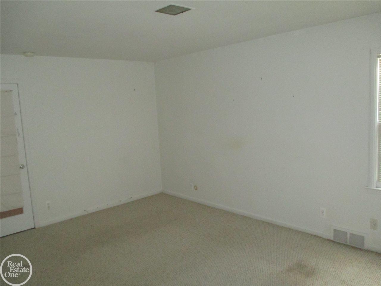 840 Harcourt Road Grosse Pointe Park, MI 48230 - Photo 17 of 27