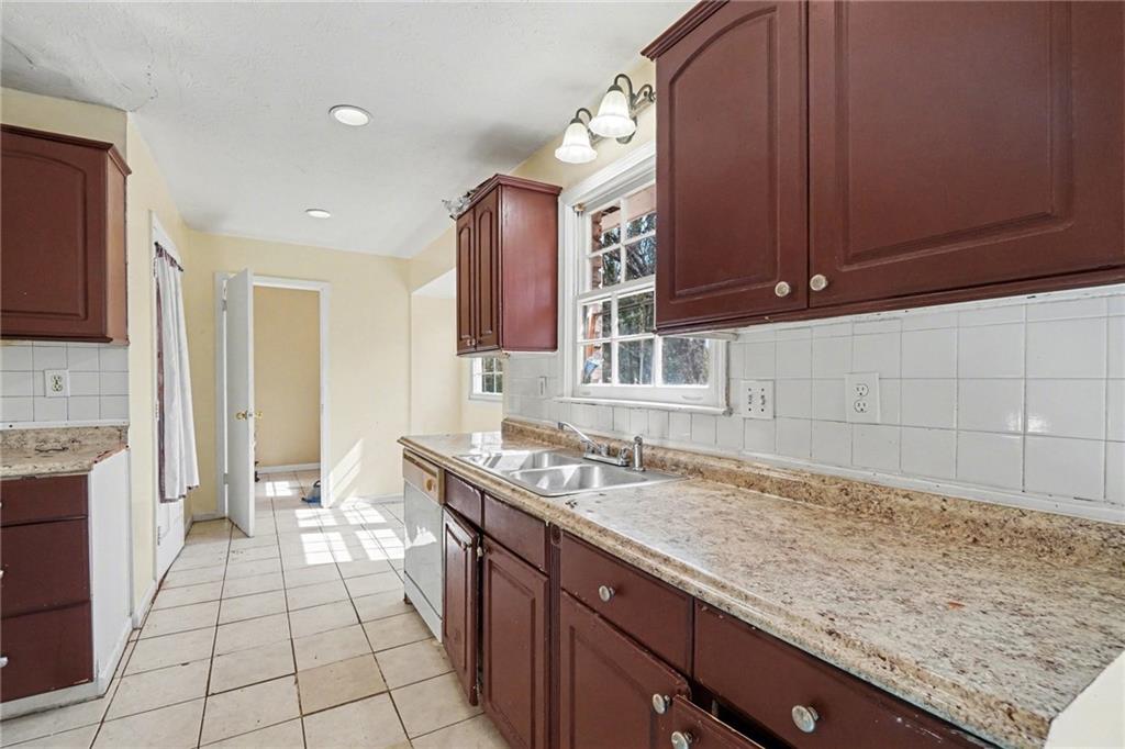 4813 Howard Drive Powder Springs, GA 30127 - Photo 15 of 44