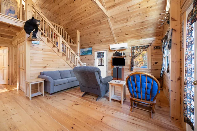 $400,000 | 49 Smithton Road, Freedom, ME 04941