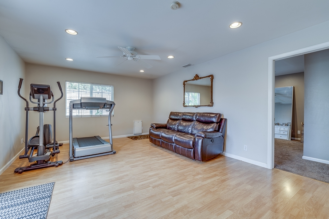 9239 Lake Hill Road Santee, CA 92071 - Photo 11 of 25 Gallery Image 11