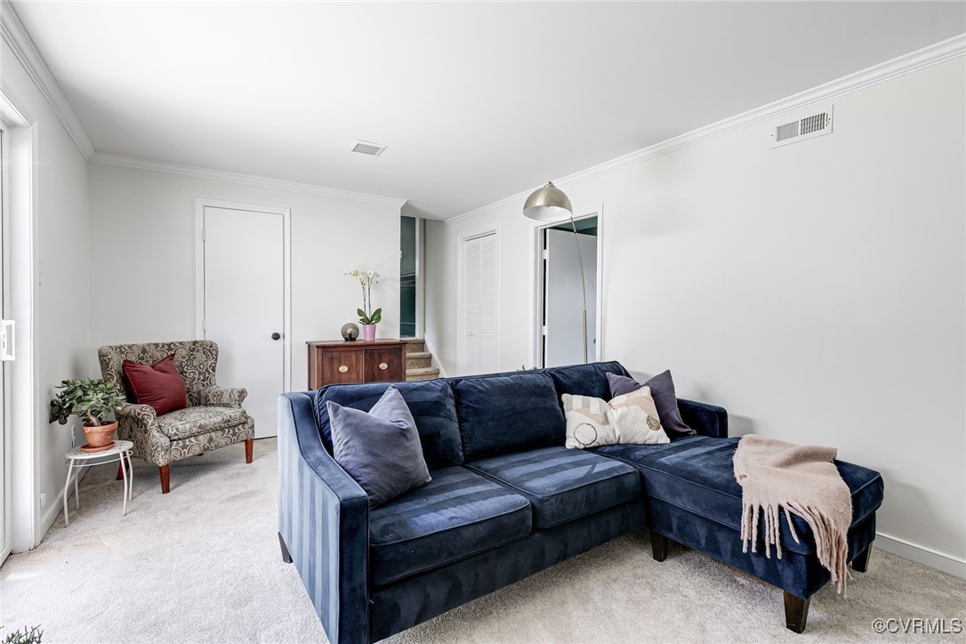 5615 Lipton Road Richmond, VA 23225 - Photo 19 of 38 Spacious first floor includes the family room, gue