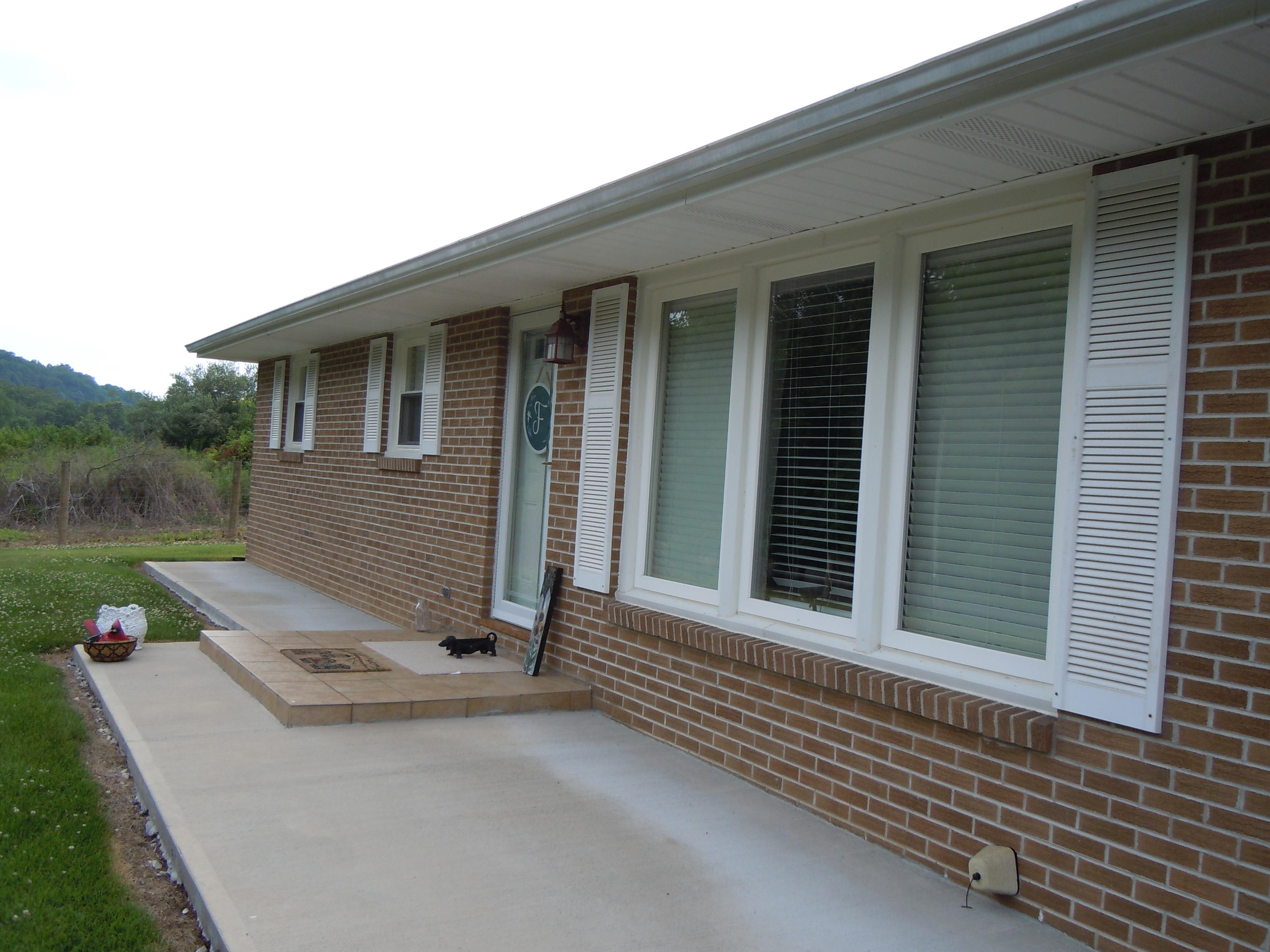 874 Fox Valley Road Marion, VA 24354 - Photo 11 of 44 DSCN2706