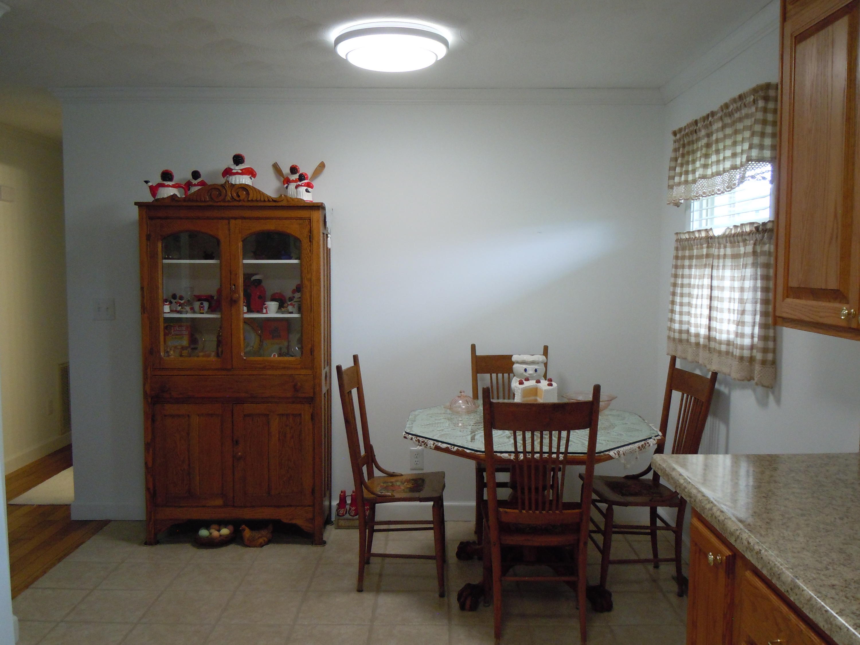 874 Fox Valley Road Marion, VA 24354 - Photo 18 of 44 DSCN2716
