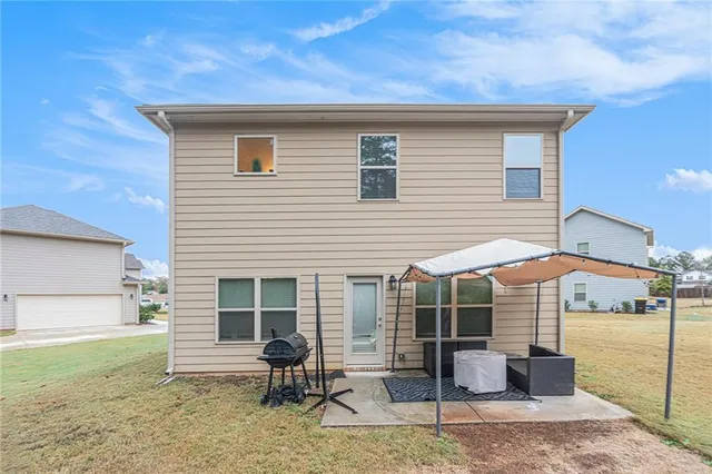 $320,000 | 11971 Quail Road, Hampton, GA 30228