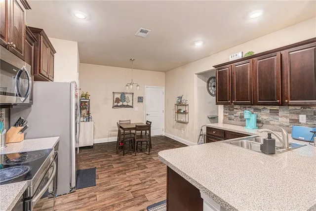 $320,000 | 11971 Quail Road, Hampton, GA 30228