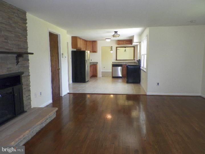 83 Harmony Road Mickleton, NJ 08056 - Photo 11 of 22 Family Room
