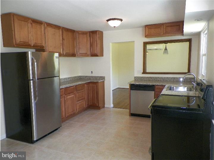 83 Harmony Road Mickleton, NJ 08056 - Photo 8 of 22 Kitchen