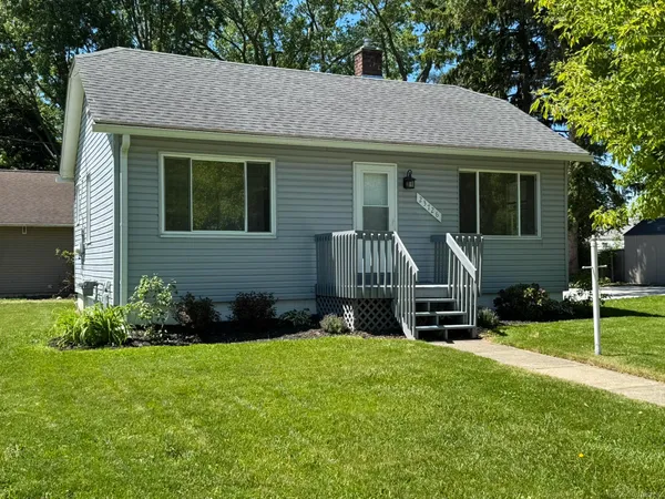 $169,900 | 23726 Carlington Street, Clinton Township, MI 48036