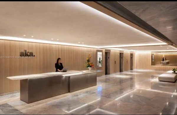 $5,400 | 1395 Brickell Avenue, Unit 2813, Miami, FL 33131