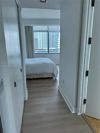 $5,400 | 1395 Brickell Avenue, Unit 2813, Miami, FL 33131