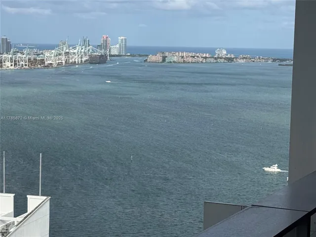 $6,000 | 1395 Brickell Avenue, Unit 2813, Miami, FL 33131