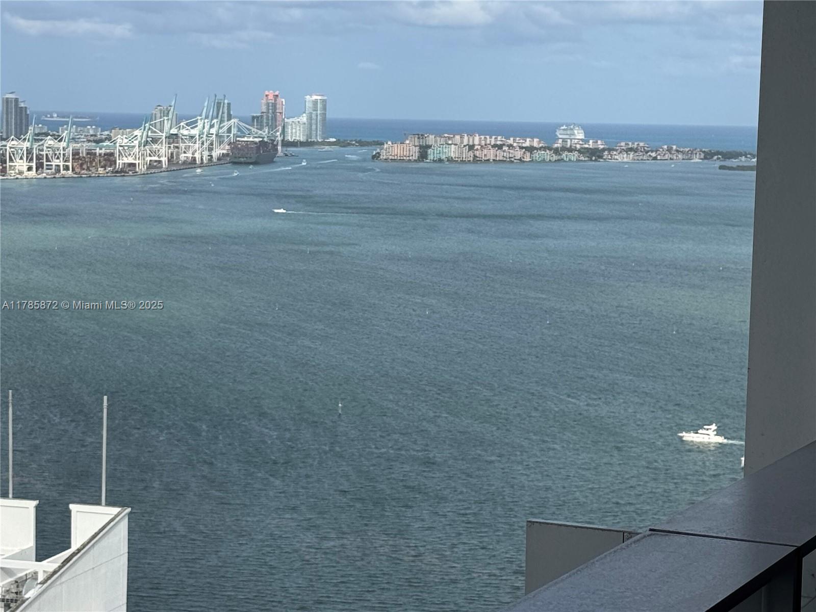 1395 Brickell Avenue, Unit 2813 Miami, FL 33131 - Photo 29 of 42