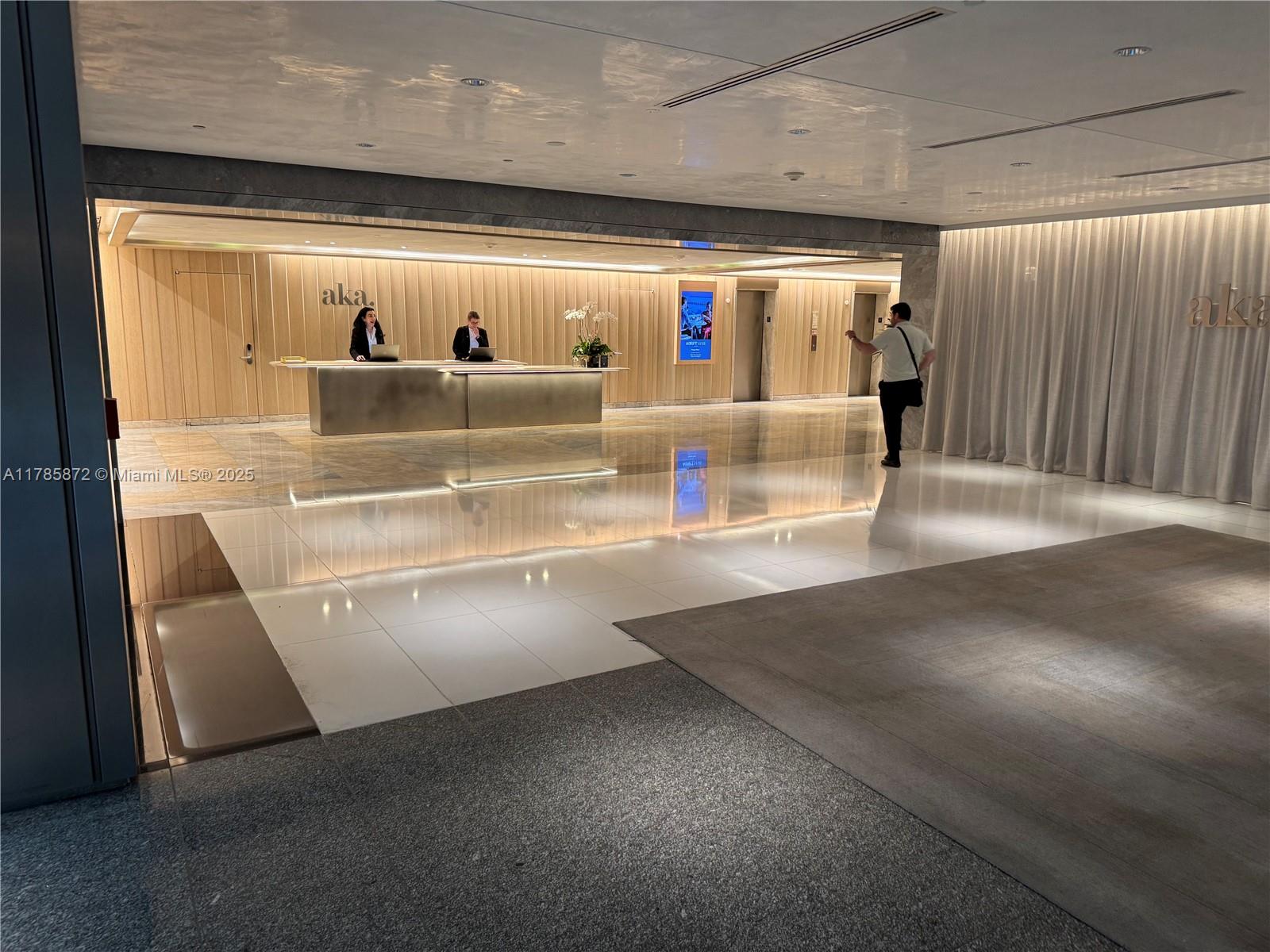 1395 Brickell Avenue, Unit 2813 Miami, FL 33131 - Photo 38 of 42