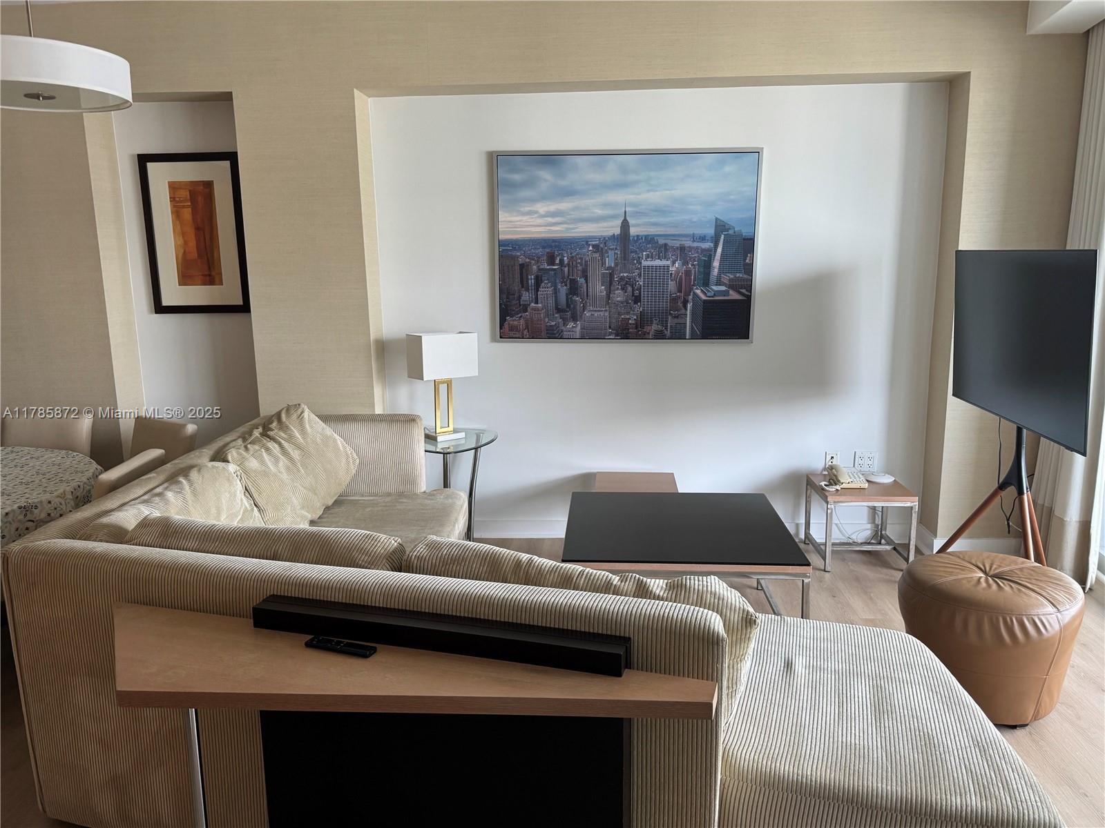 1395 Brickell Avenue, Unit 2813 Miami, FL 33131 - Photo 8 of 42