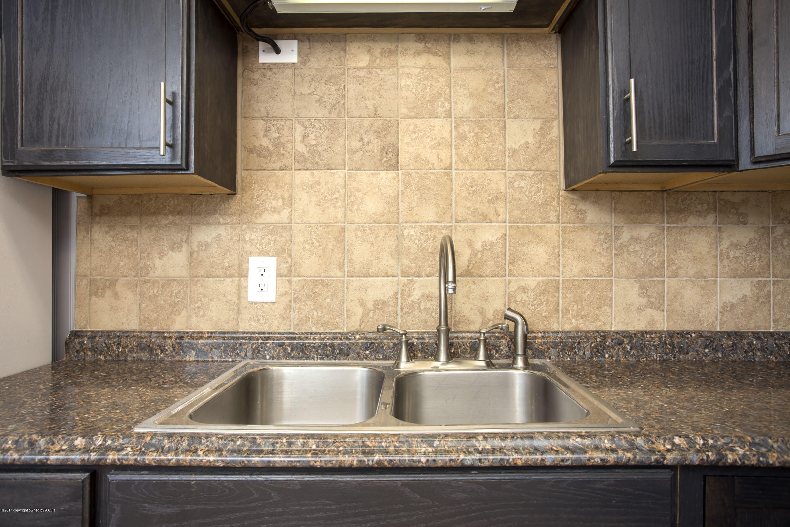 4631 South Ong Street Amarillo, TX 79110 - Photo 8 of 21 kitchen4