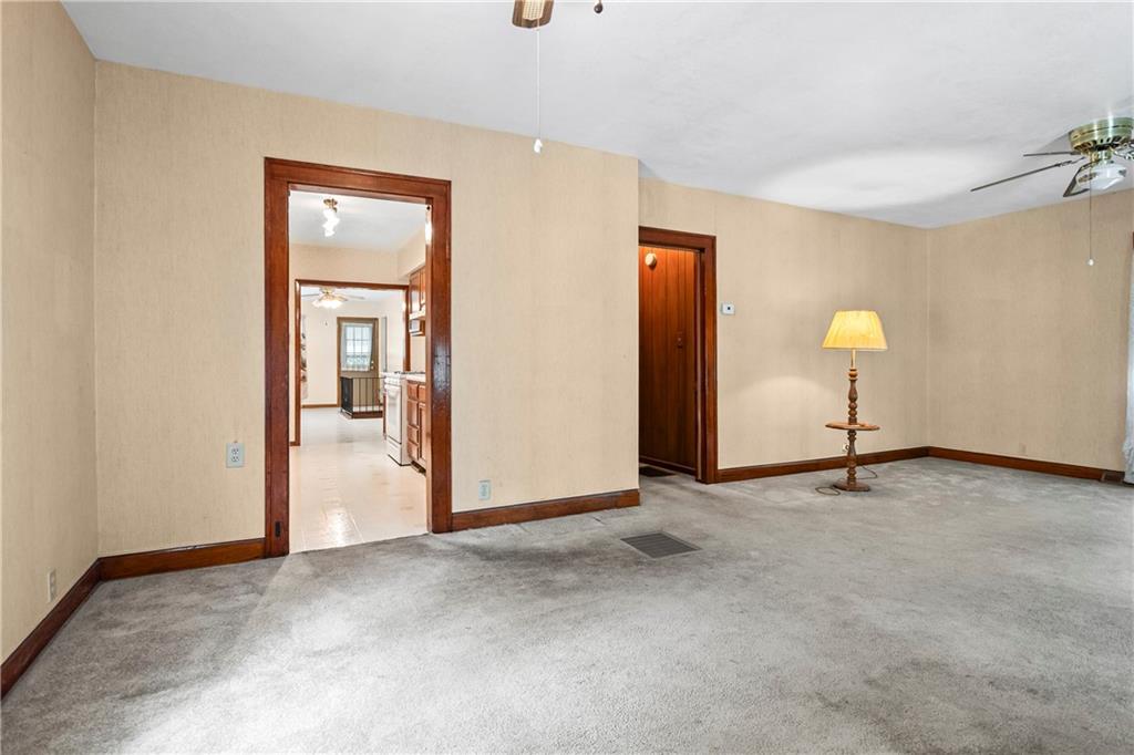 1040 East Stone Street Independence, MO 64050 - Photo 11 of 33