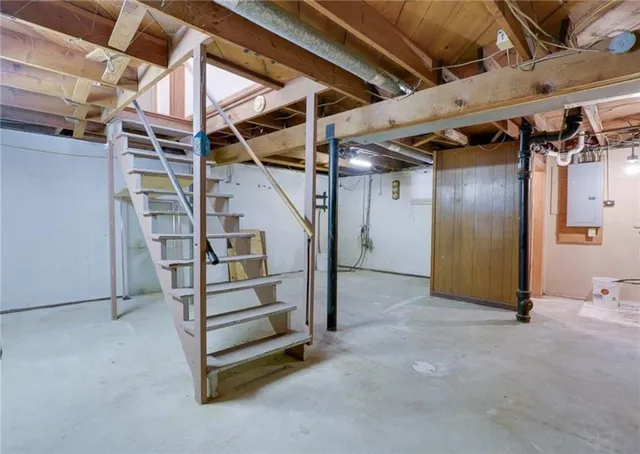 $214,900 | 1040 East Stone Street, Independence, MO 64050