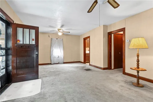$209,900 | 1040 East Stone Street, Independence, MO 64050