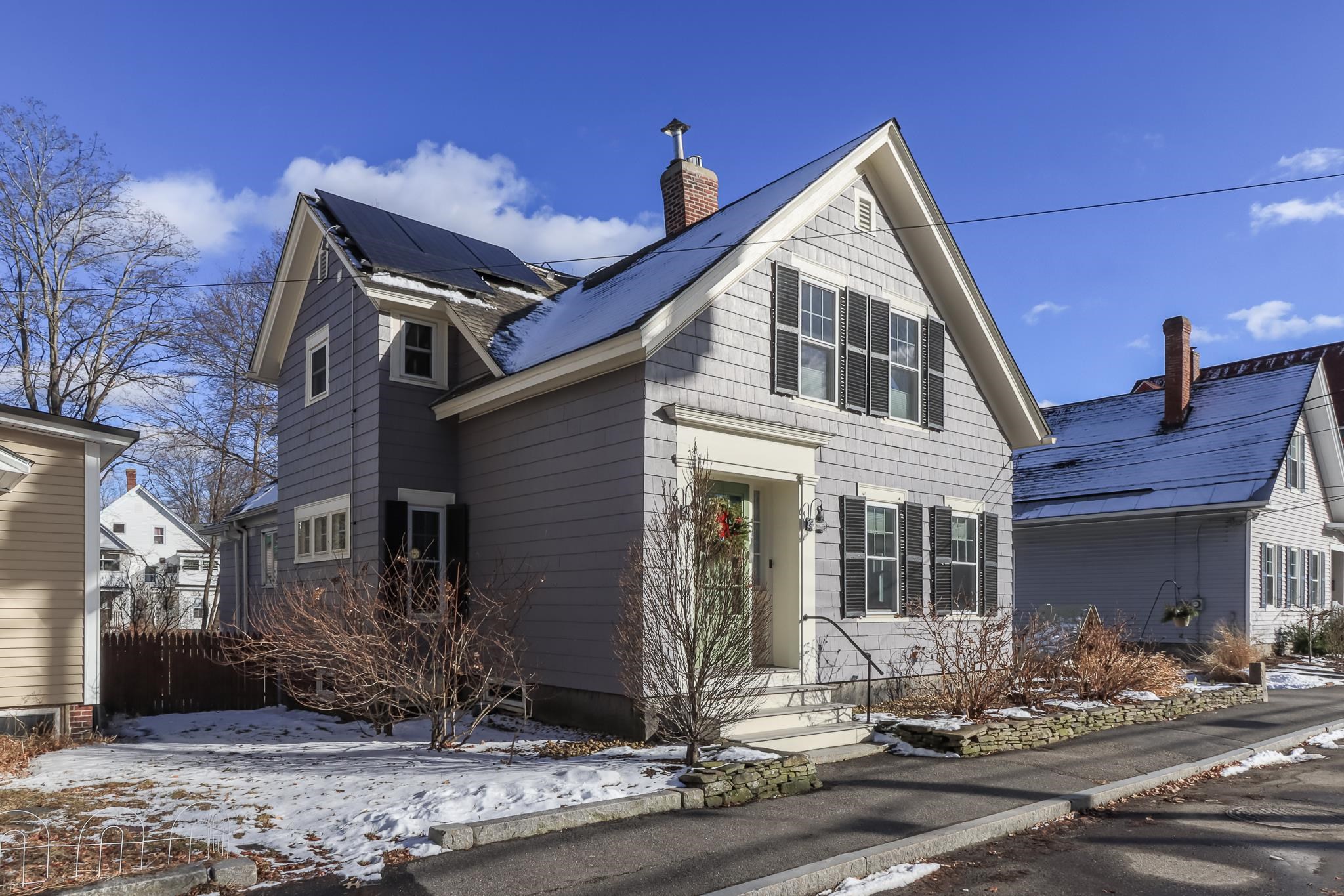 27 South Spring Street Concord, NH 03301 - Photo 1 of 40