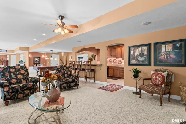$850,000 | 6204 Treyburn Court, Springfield, IL 62711
