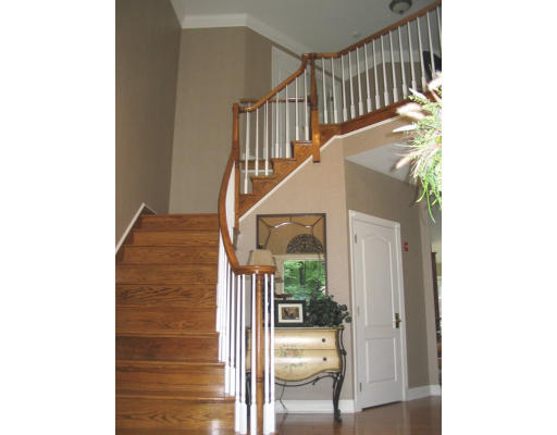 40 Greenwood Road Hopkinton, MA 01748 - Photo 3 of 17 Gallery Image 3