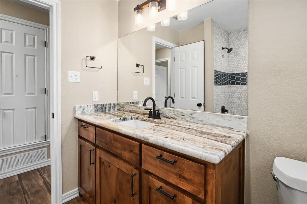1101 Zion Hill Road Weatherford, TX 76088 - Photo 23 of 25 Secondary Bathroom