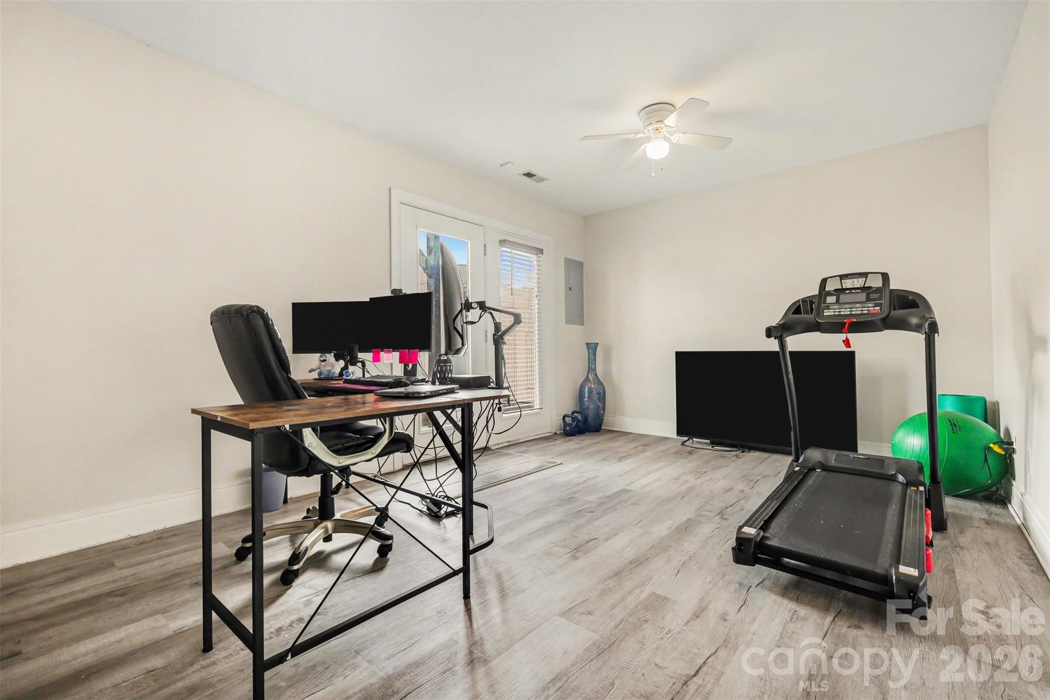 2729 Avalon Loop Road Charlotte, NC 28269 - Photo 19 of 26 Gallery Image 19