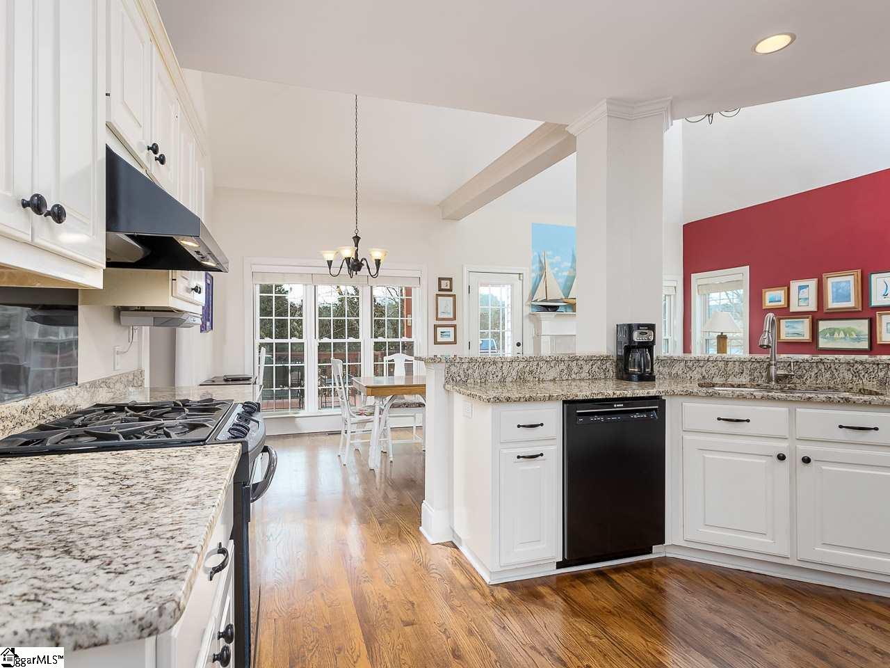 262 North Lake Emory Drive Inman, SC 29349 - Photo 8 of 33 Gallery Image 8