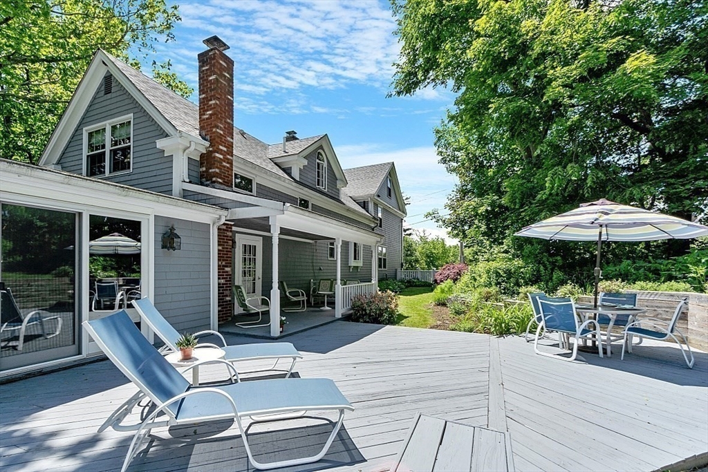 15 Osgood Road Sterling, MA 01564 - Photo 26 of 31 a view of a house with sitting area and furniture