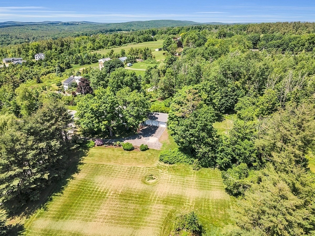 15 Osgood Road Sterling, MA 01564 - Photo 30 of 31 a view of an outdoor space and a yard