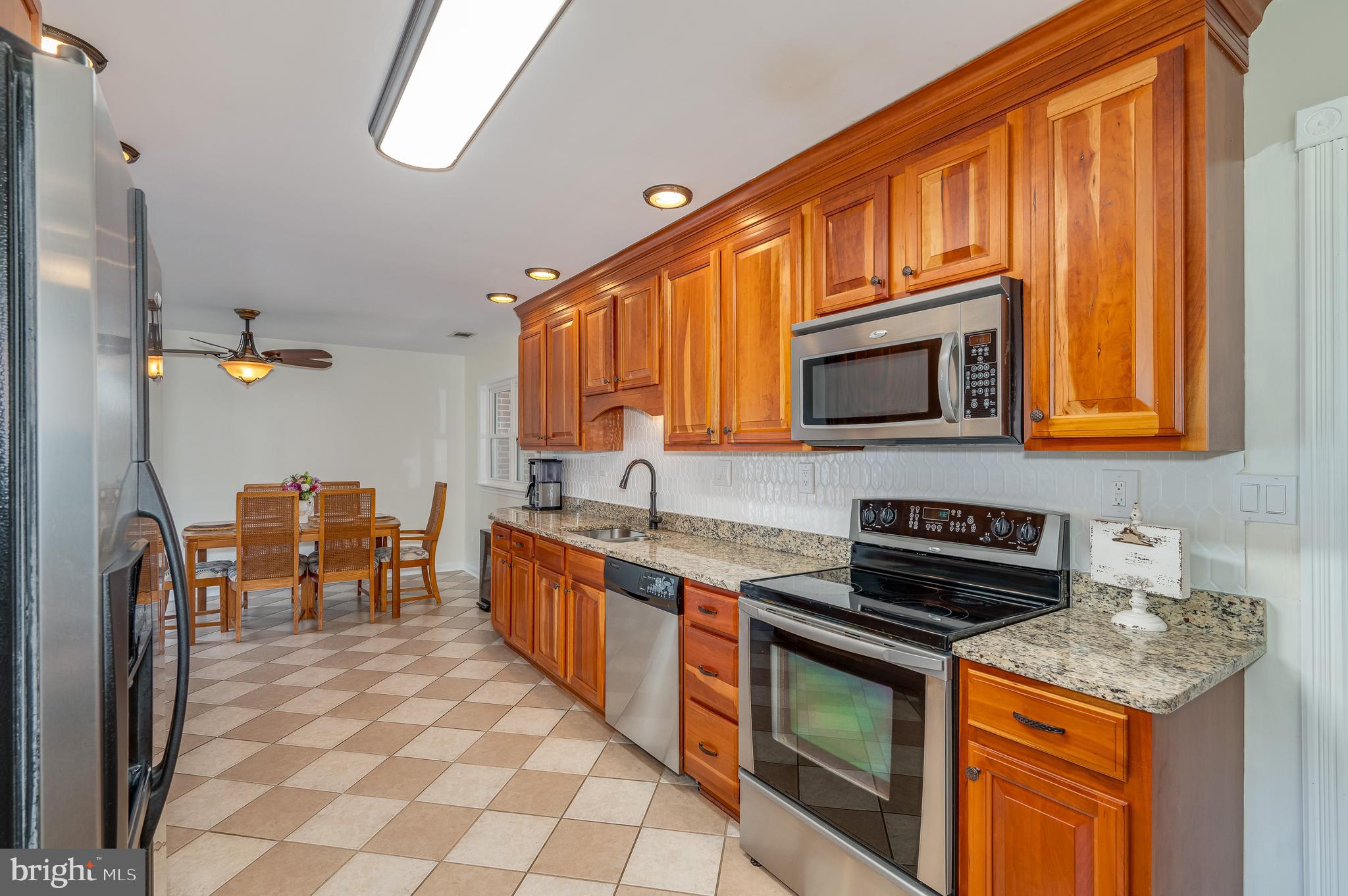7963 Summit Point Road Charles Town, WV 25414 - Photo 17 of 67 Gallery Image 17
