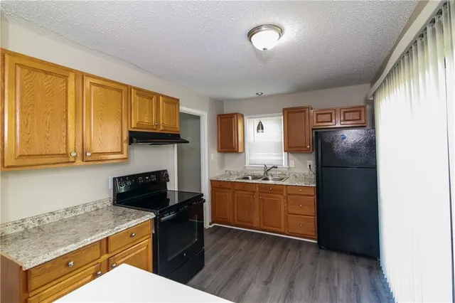 $1,575 | 13235 Park Hills Drive, Grandview, MO 64030