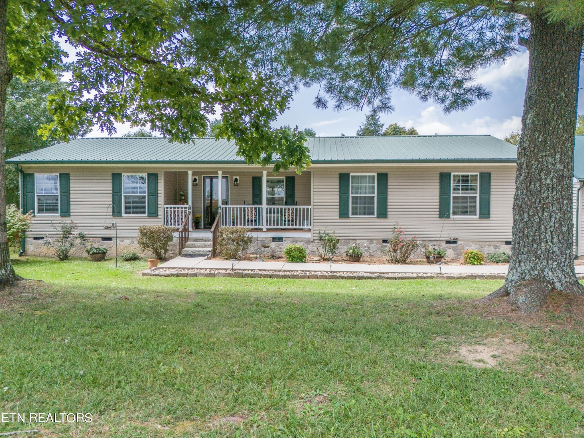 755 Hayes Road Crossville, TN 38555 - Photo 1 of 59 Gallery Image 1