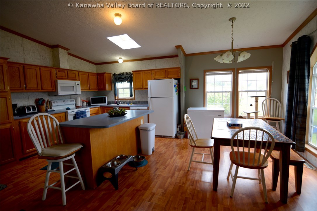 136 Early Lane Ripley, WV 25271 - Photo 5 of 24 Gallery Image 5