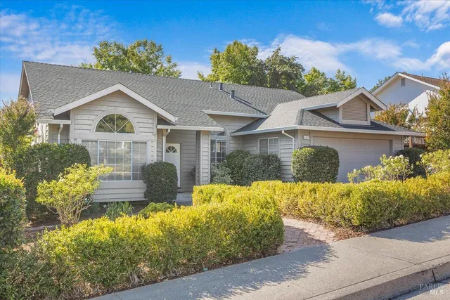 front view of house with a yard
