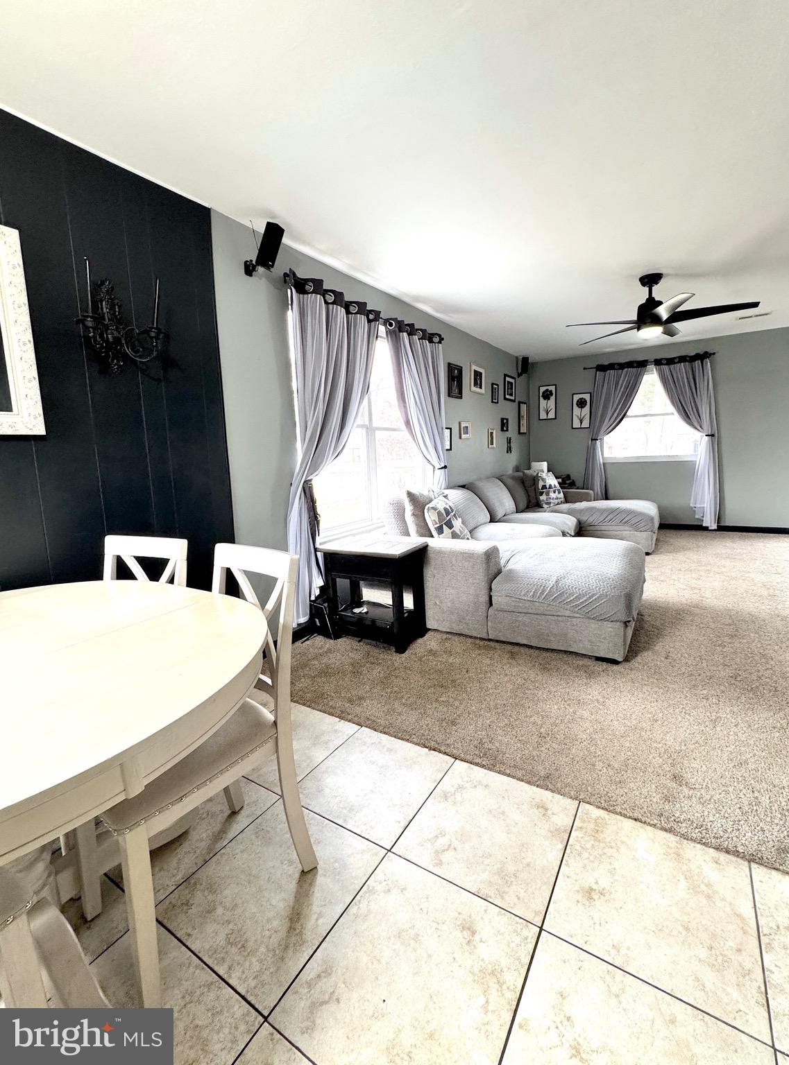 1046 Thomas Road Glen Burnie, MD 21060 - Photo 9 of 30 a living room with furniture and a window