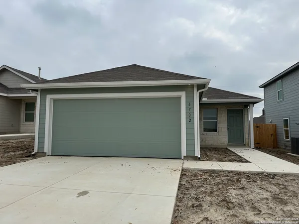 $1,500 | 6702 Willow Landing, Converse, TX 78109
