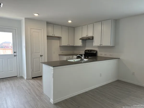 $1,500 | 6702 Willow Landing, Converse, TX 78109