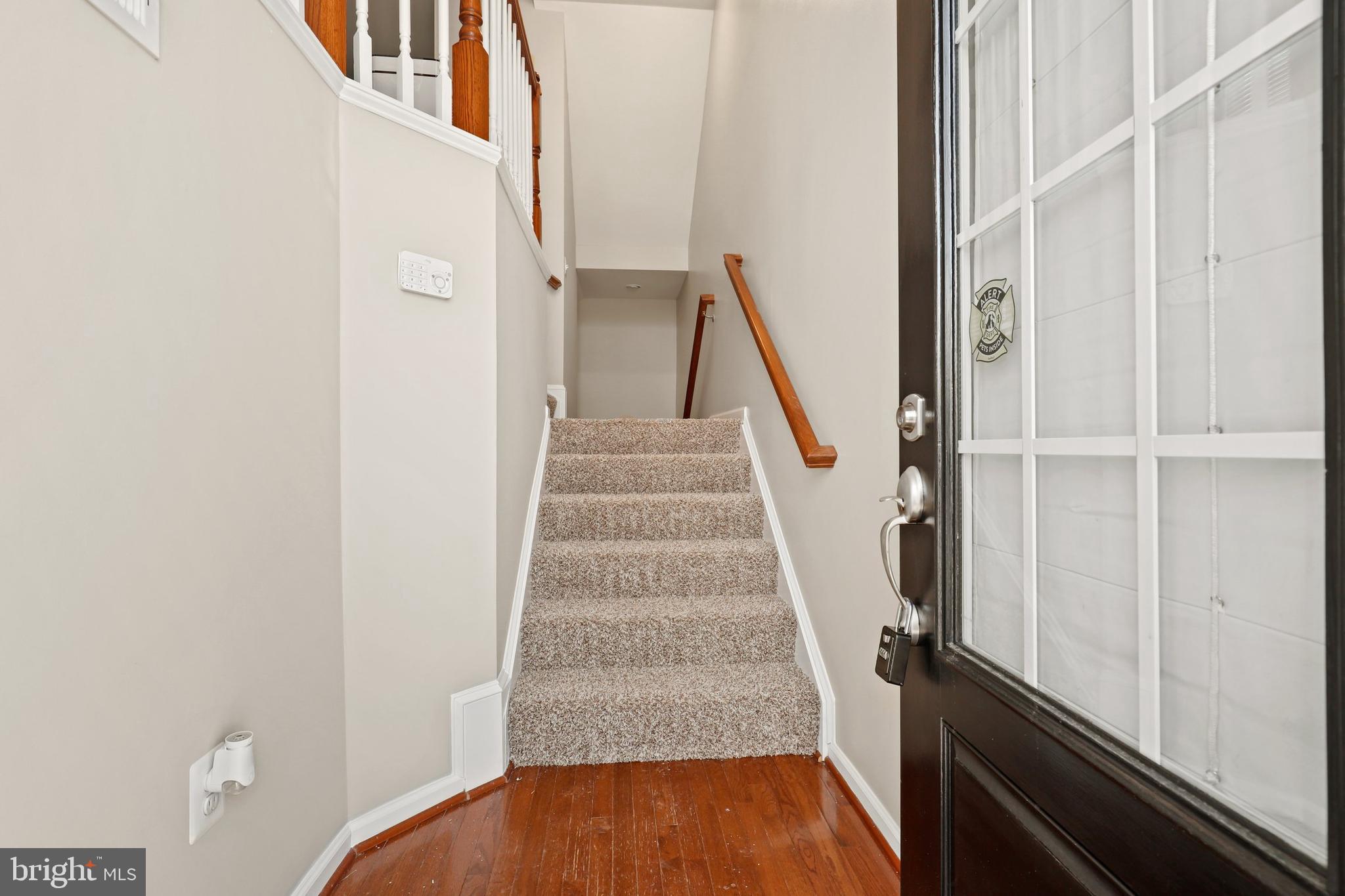 8314 Scotland Loop Manassas, VA 20109 - Photo 2 of 22 Gallery Image 2