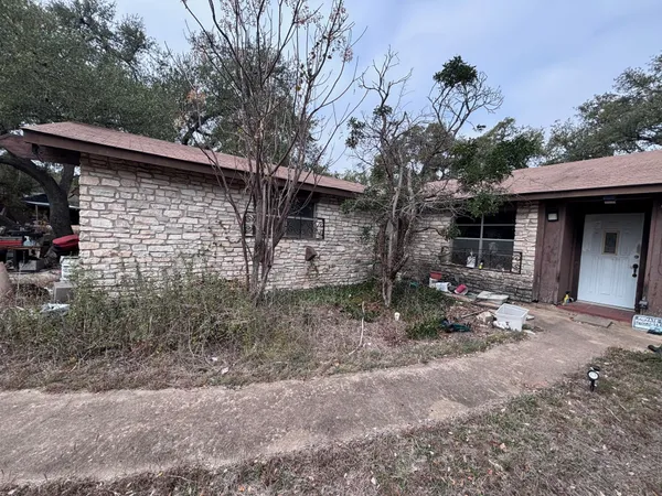 $350,000 | 10302 Spring Circle, Austin, TX 78736