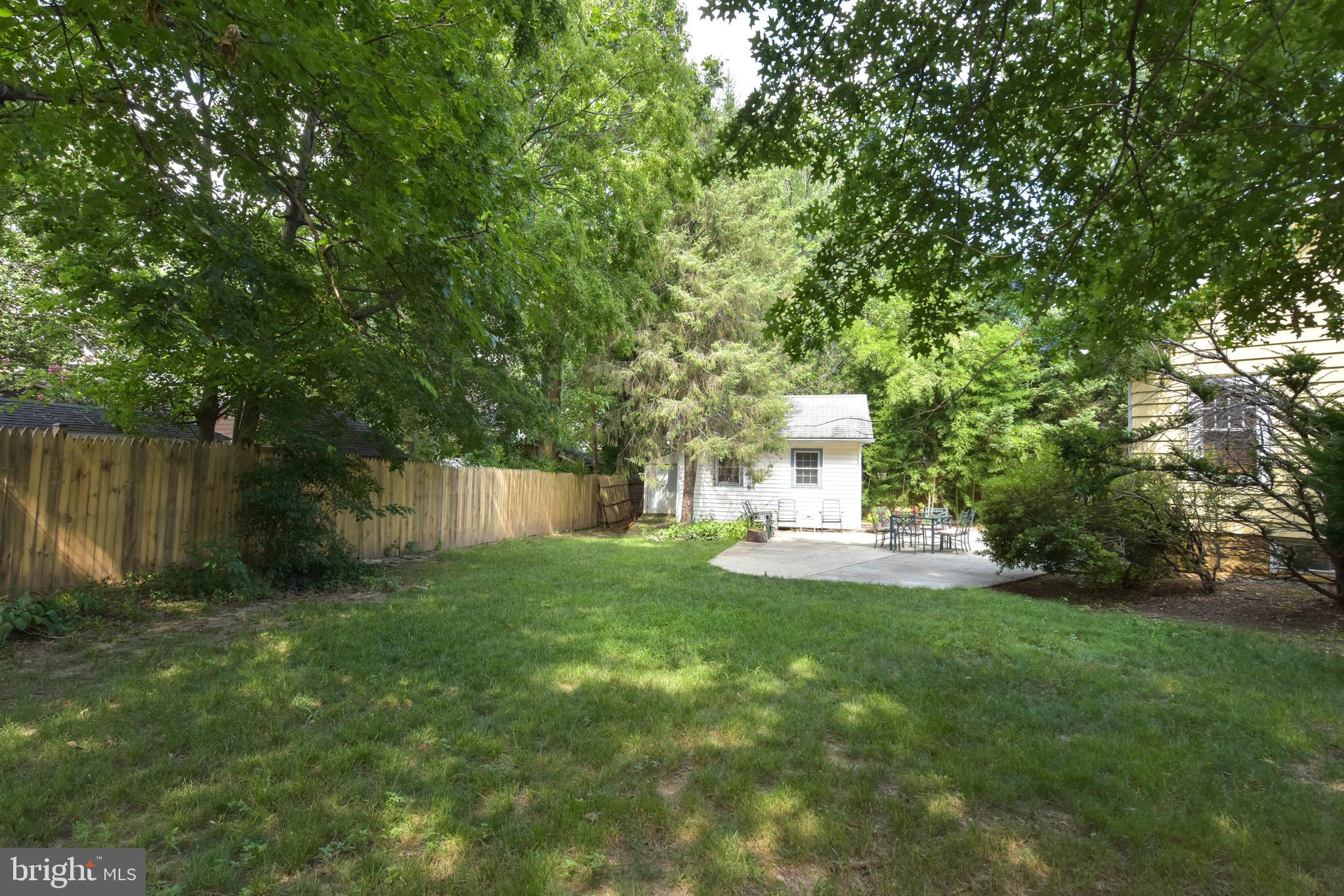 7 West Braddock Road Alexandria, VA 22301 - Photo 30 of 37 Plenty of privacy
