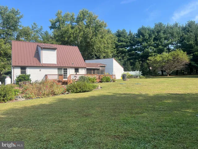 a view of an outdoor space and yard