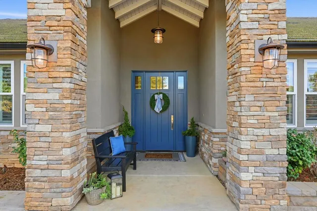 $1,498,747 | 2263 Corner Creek Lane, Fallbrook, CA 92028