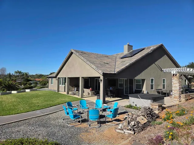 $1,498,747 | 2263 Corner Creek Lane, Fallbrook, CA 92028