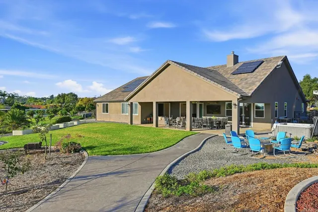 $1,498,747 | 2263 Corner Creek Lane, Fallbrook, CA 92028