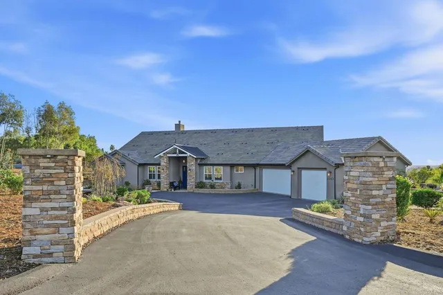 $1,498,747 | 2263 Corner Creek Lane, Fallbrook, CA 92028